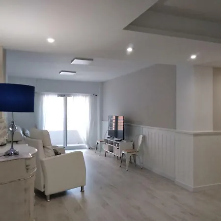 Apartament Chapaprieta 1 *